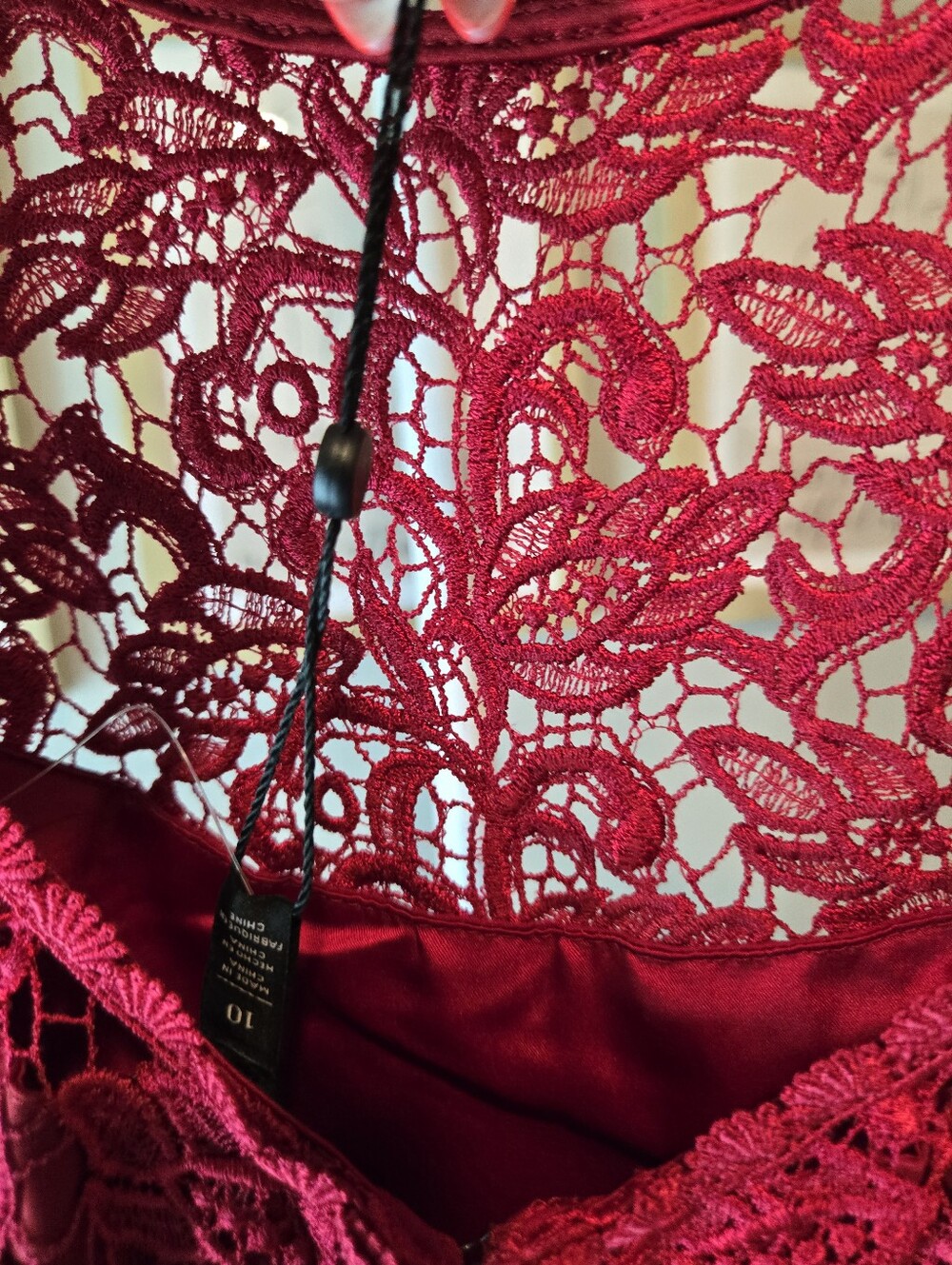 🔥NWT WHBM Gorgeous Red/Fuchsia Lace Midi Dress - Picture 11 of 16